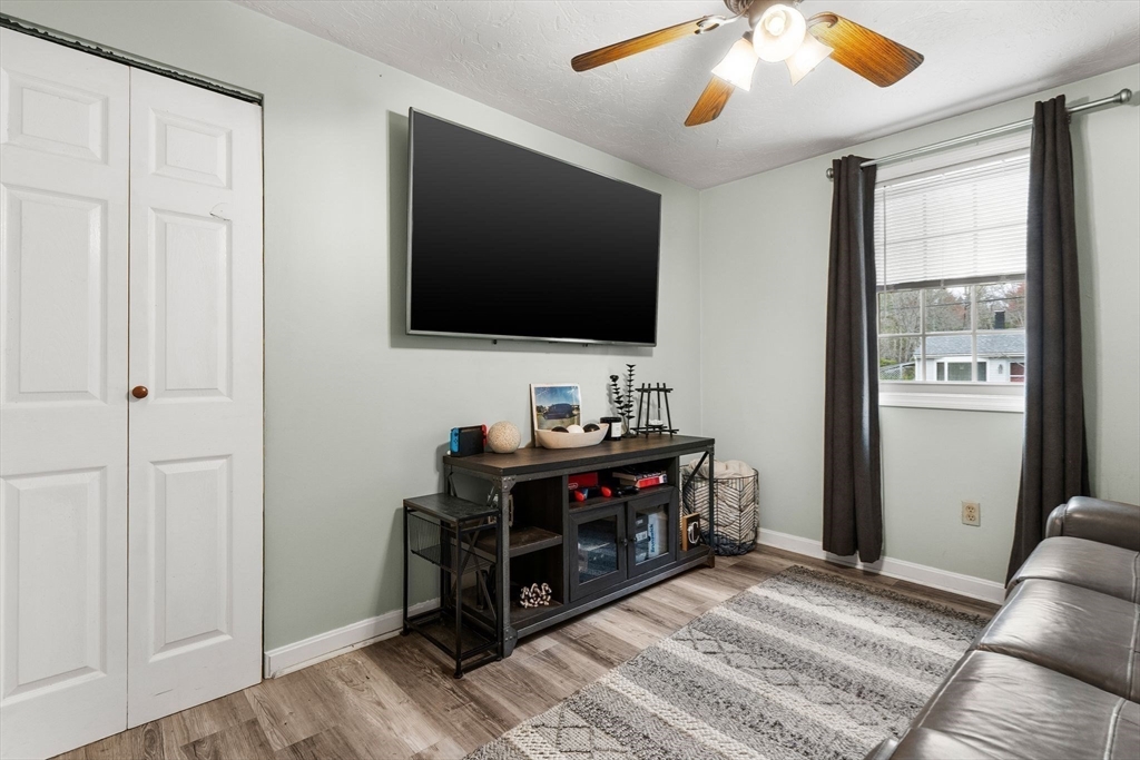 7 Helen Street Wareham, MA 02576 - Photo 18 of 31