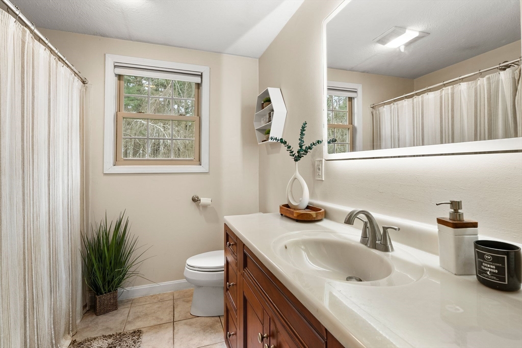 7 Helen Street Wareham, MA 02576 - Photo 19 of 31