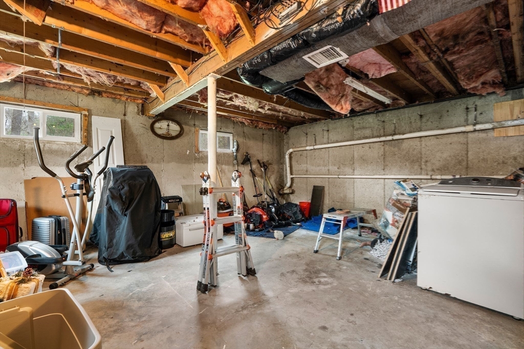 7 Helen Street Wareham, MA 02576 - Photo 25 of 31