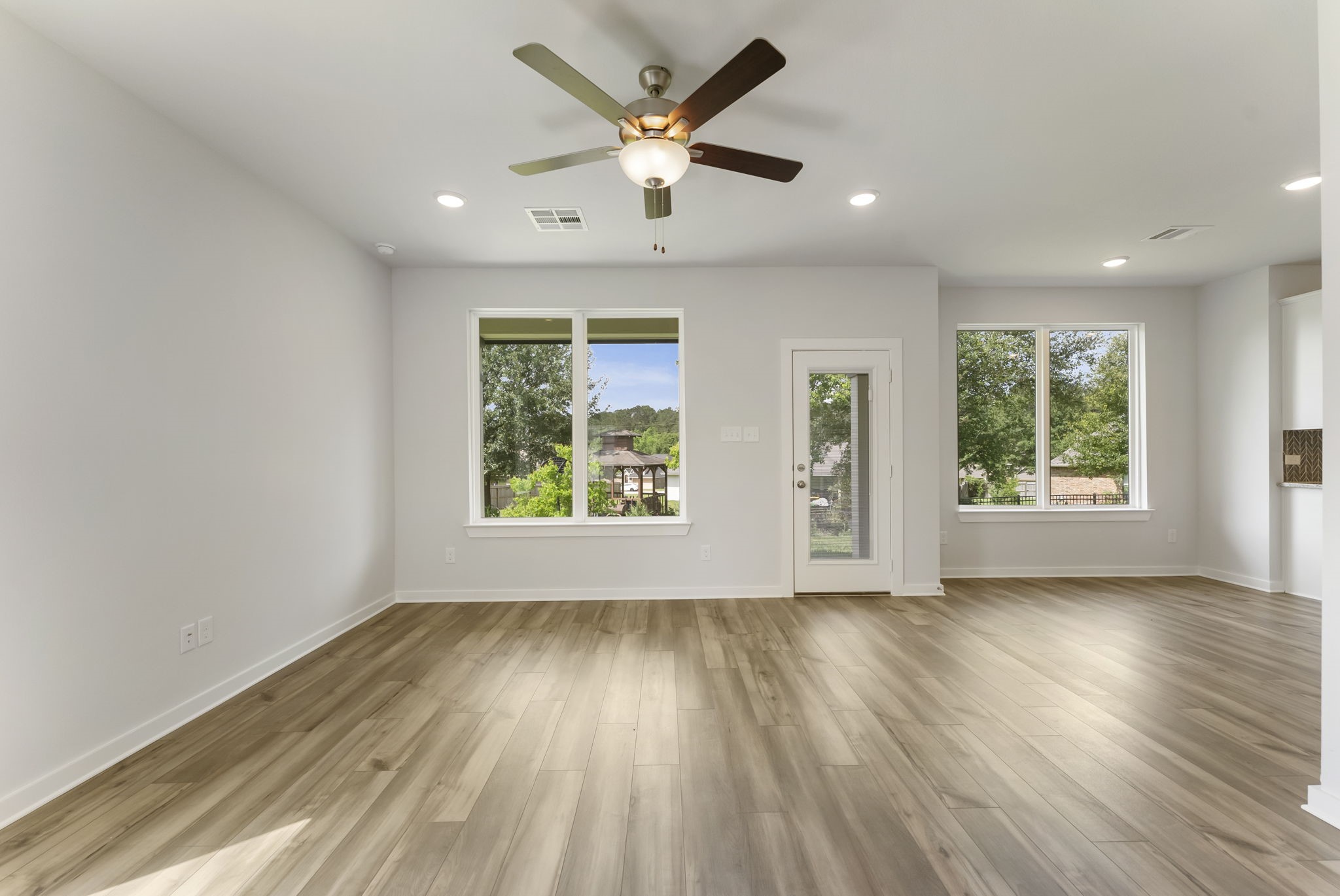3714 Violet Lane Huntsville, TX 77340 - Photo 9 of 47
