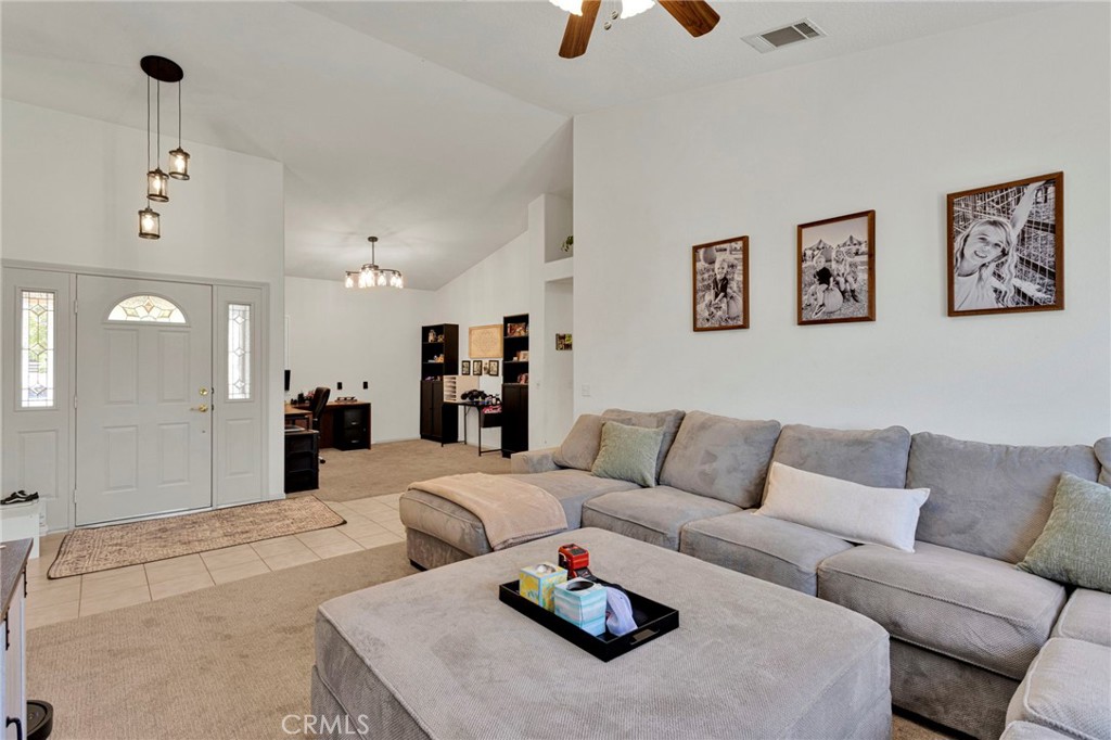 19581 Powhatan Road Apple Valley, CA 92308 - Photo 15 of 80