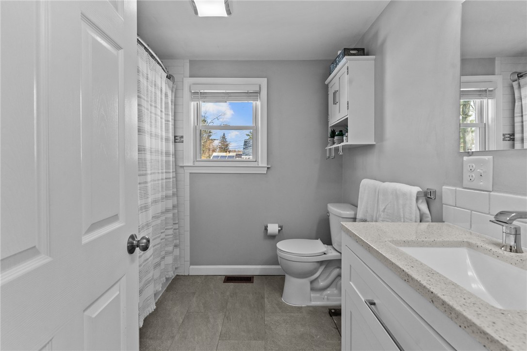 3 Center Road Smithfield, RI 02828 - Photo 33 of 46