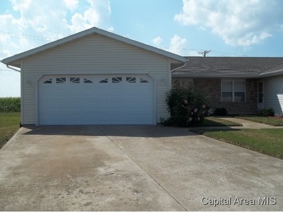 155 Genoa Drive Springfield, IL 62703 - Photo 1 of 9 Gallery Image 1