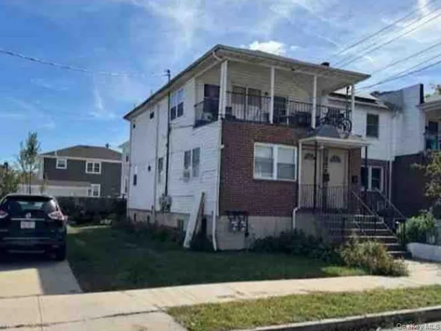 $728,500 | 167-08 145th Road | Springfield Gardens