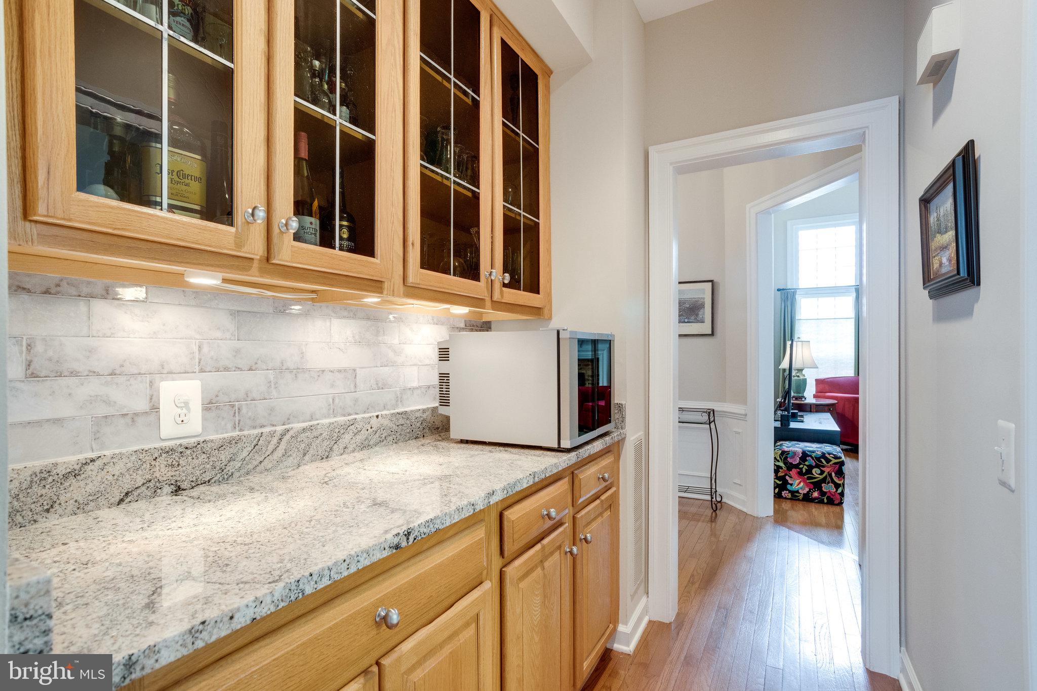 9706 Hidden Valley Road Vienna, VA 22181 - Photo 11 of 62 Butlers Pantry