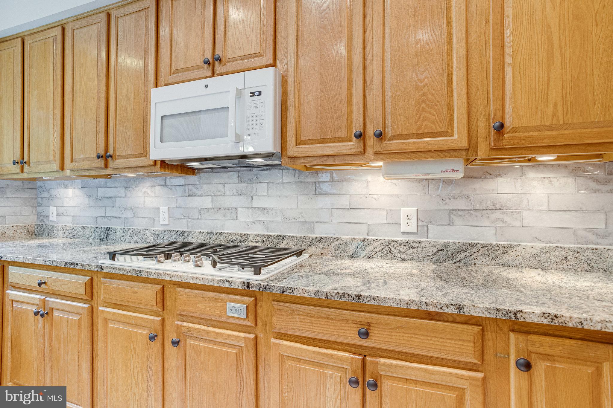 9706 Hidden Valley Road Vienna, VA 22181 - Photo 13 of 62