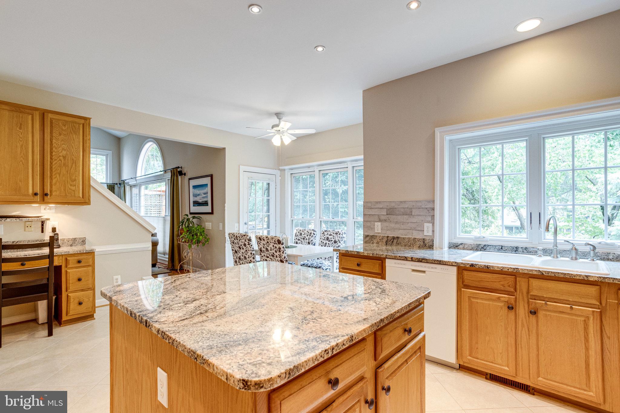 9706 Hidden Valley Road Vienna, VA 22181 - Photo 14 of 62