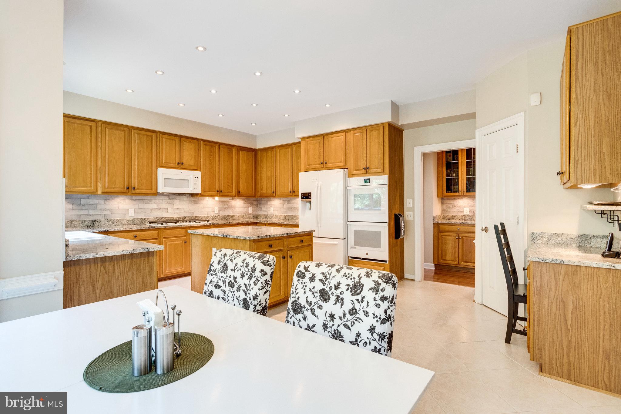 9706 Hidden Valley Road Vienna, VA 22181 - Photo 19 of 62