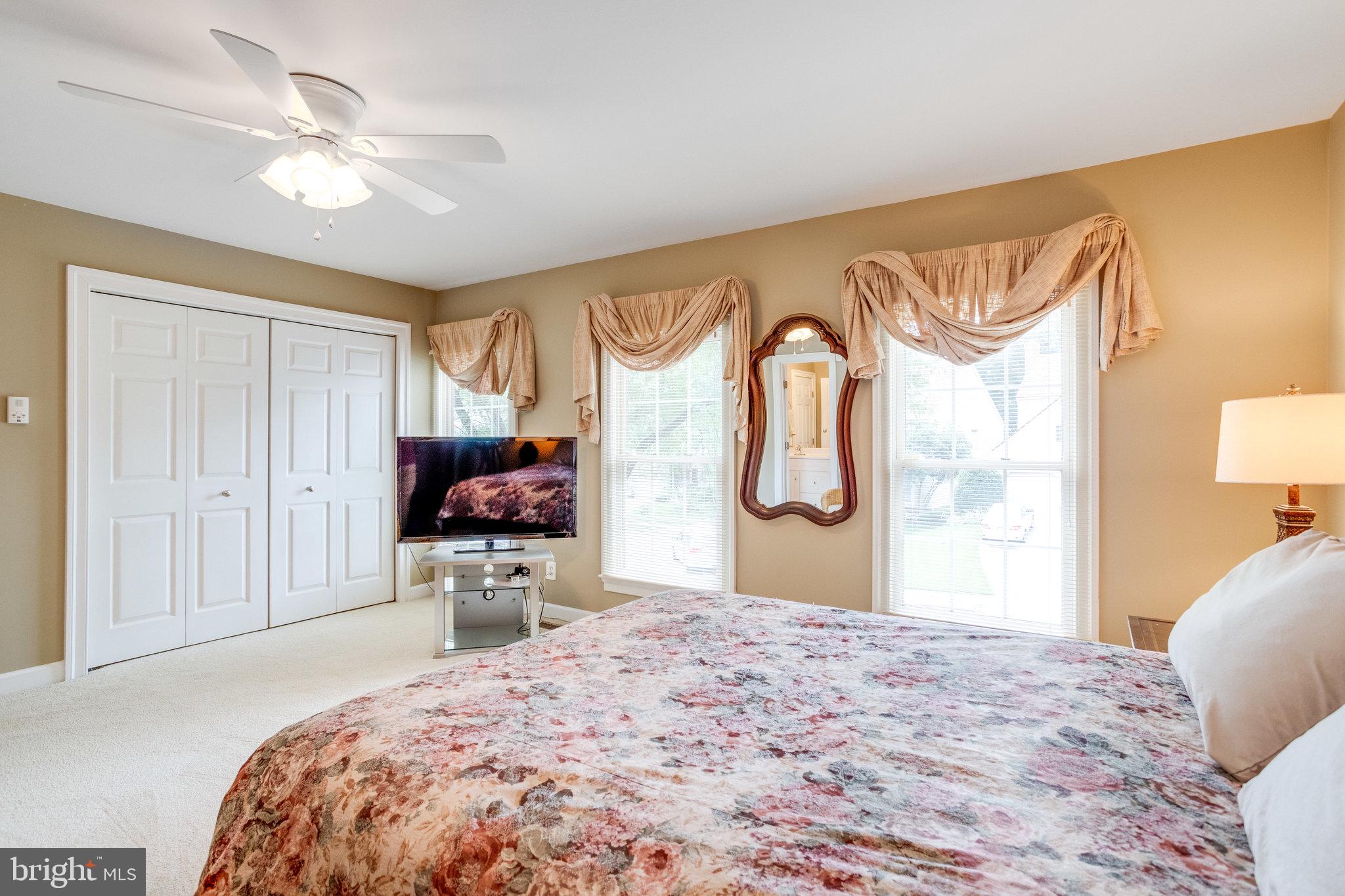 9706 Hidden Valley Road Vienna, VA 22181 - Photo 40 of 62