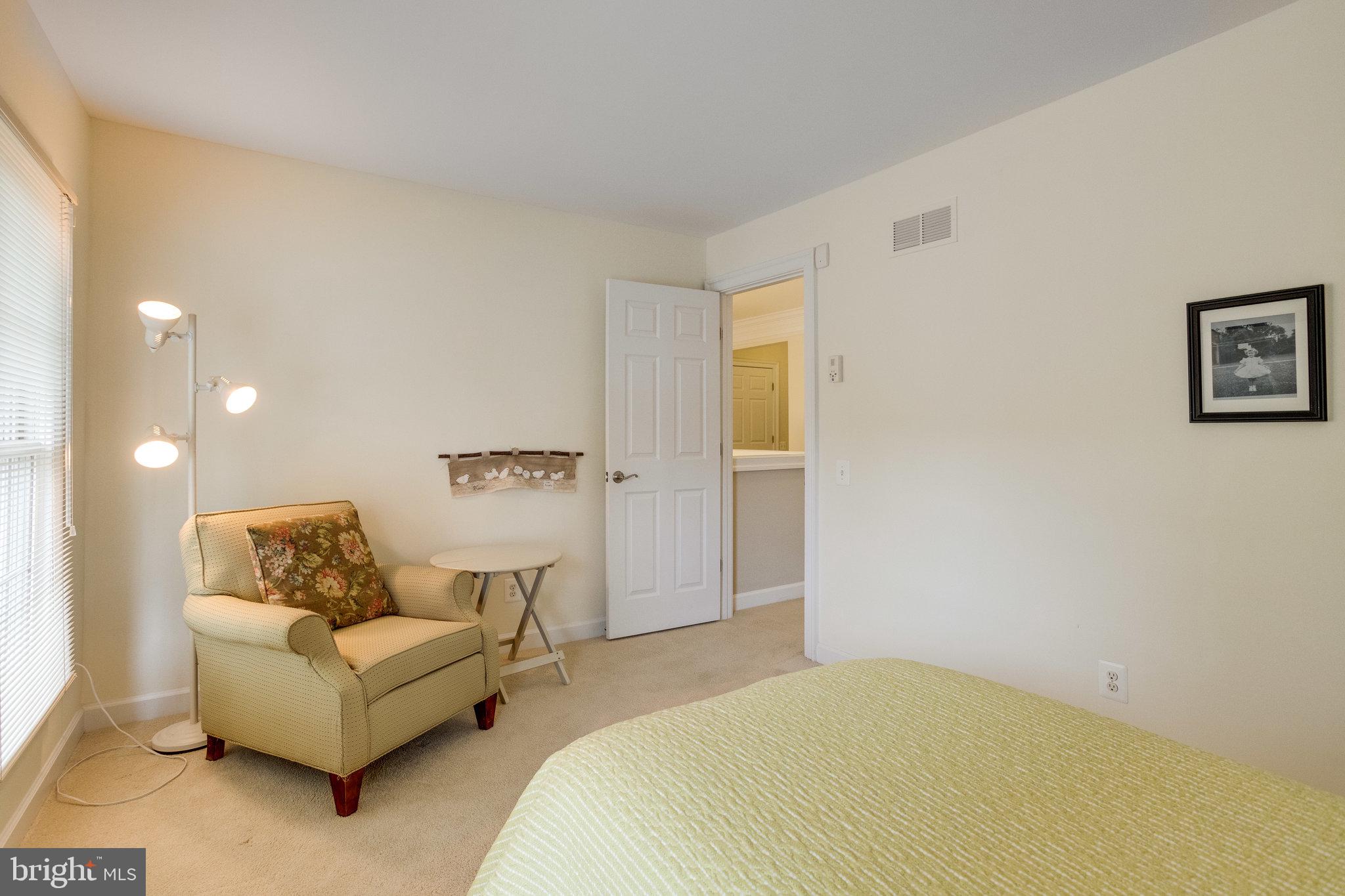 9706 Hidden Valley Road Vienna, VA 22181 - Photo 42 of 62