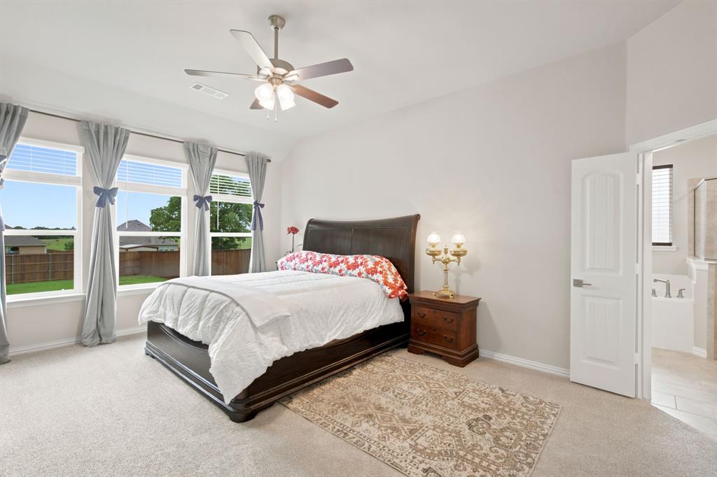 1128 Trinity Drive Springtown, TX 76082 - Photo 20 of 40