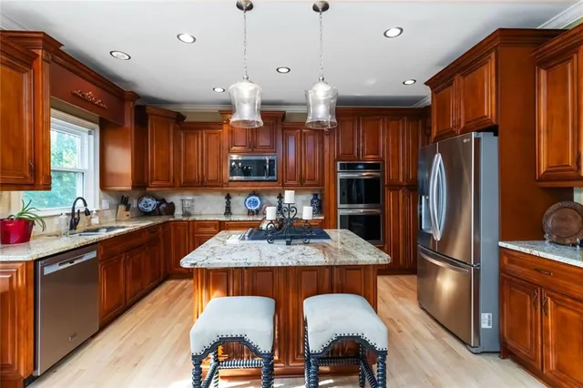 $1,050,000 | 3243 Chipping Wood Court, Milton, GA 30004