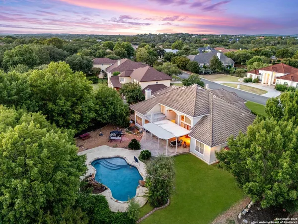 $950,000 | 30900 Wood Bine Way, Boerne, TX 78015