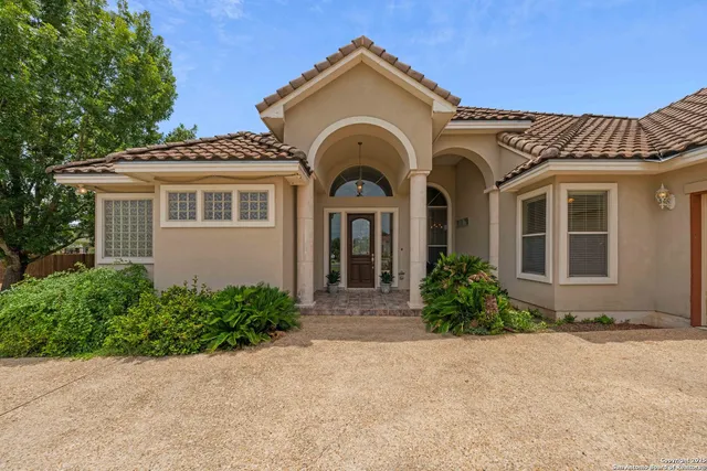 $950,000 | 30900 Wood Bine Way, Boerne, TX 78015