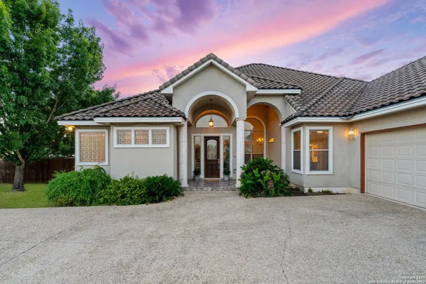 $950,000 | 30900 Wood Bine Way, Boerne, TX 78015