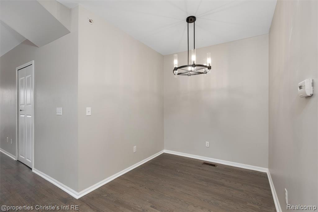 44 Adelaide Street Detroit, MI 48201 - Photo 5 of 26