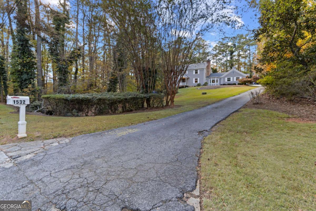 1532 Huntingdon Trail Atlanta, GA 30350 - Photo 4 of 68
