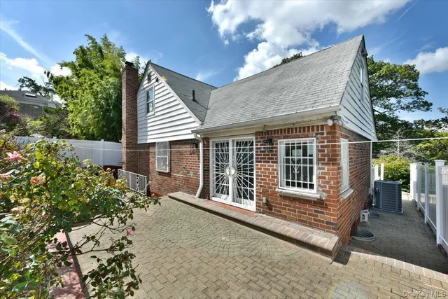 $1,650,000 | 86-01 Marengo Street | Holliswood Jamaica