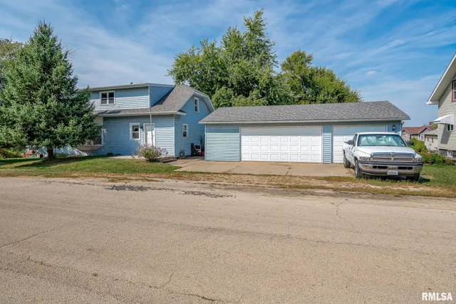 $114,900 | 407 1st Avenue, Albany, IL 61230