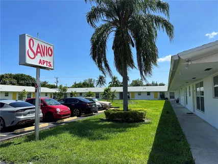 $1,695 | 2436 Van Buren Street, Unit 7, Hollywood, FL 33020