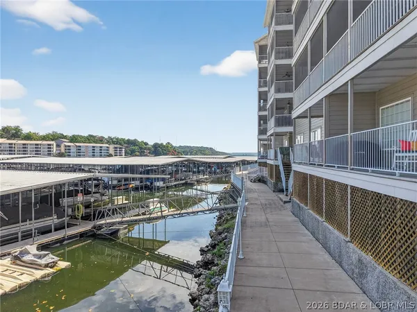 $369,900 | 68 Lighthouse Road, Unit 321, Lake Ozark, MO 65049