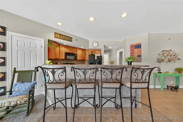 $369,900 | 68 Lighthouse Road, Unit 321, Lake Ozark, MO 65049