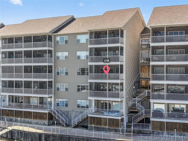 $369,900 | 68 Lighthouse Road, Unit 321, Lake Ozark, MO 65049