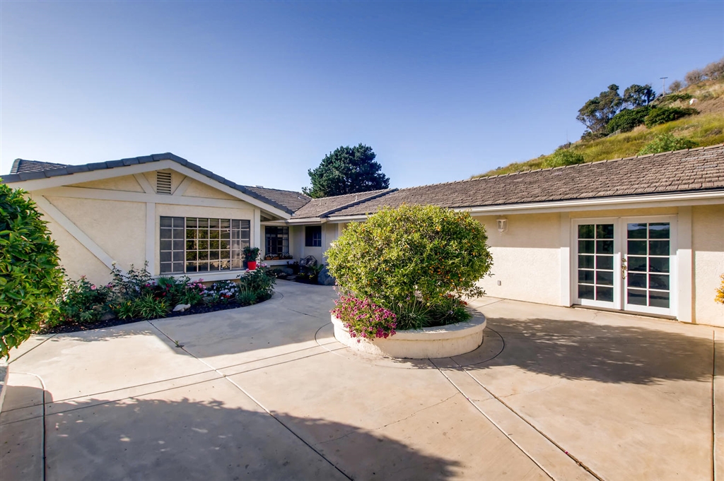 1020 Little Gopher Canyon Road Vista, CA 92084 - Photo 11 of 22