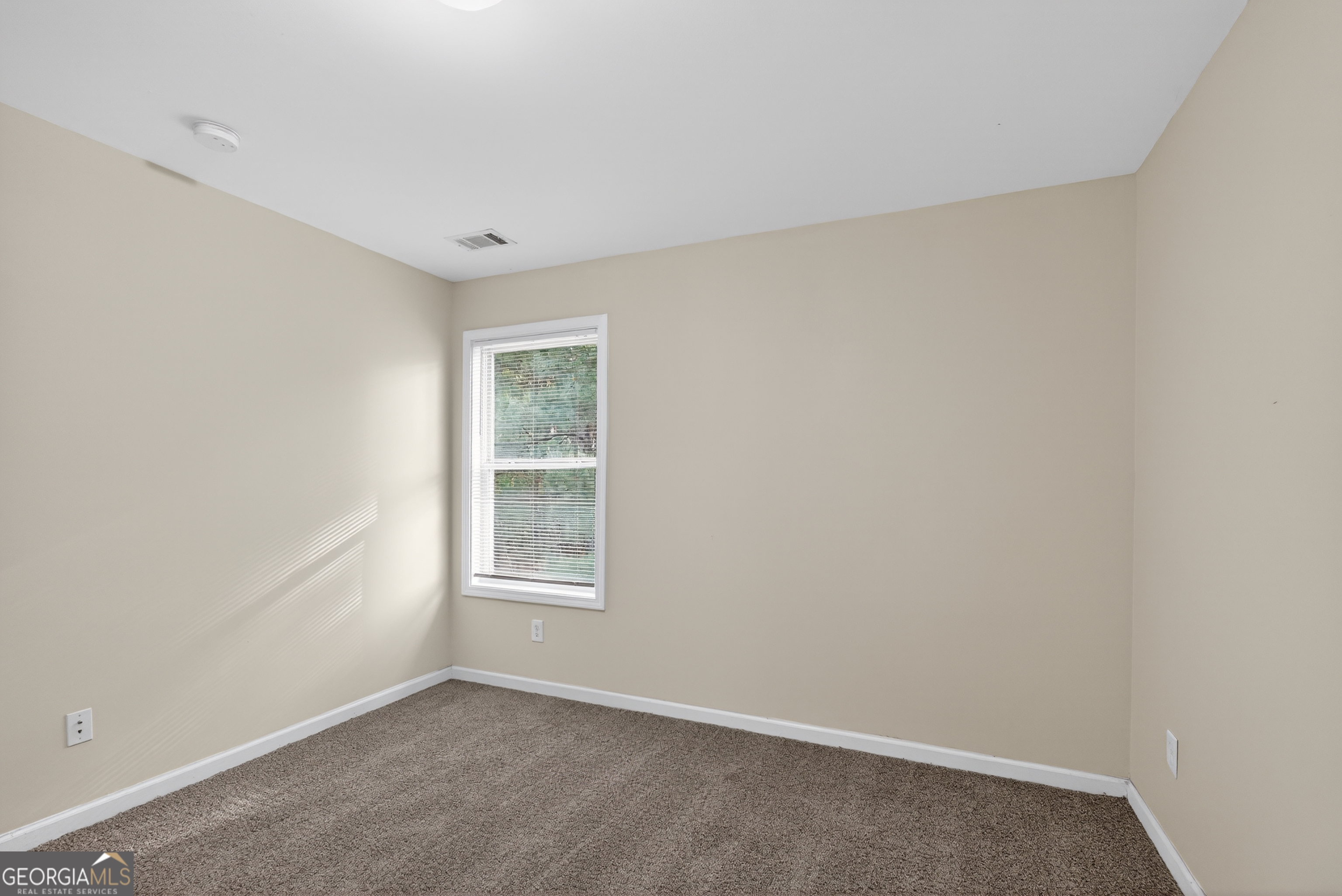 6361 Shadow Square Lithonia, GA 30058 - Photo 12 of 34