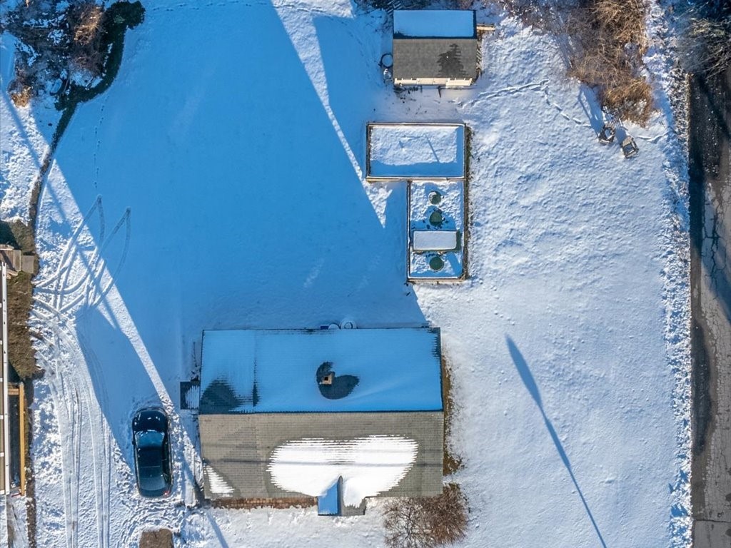 43 Winnapaug Road Westerly, RI 02891 - Photo 5 of 26