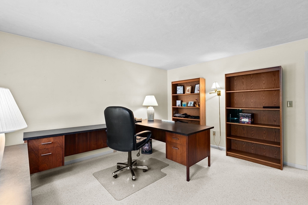 46 Michael Road, Unit 46 Bridgewater, MA 02324 - Photo 20 of 35 Gallery Image 20