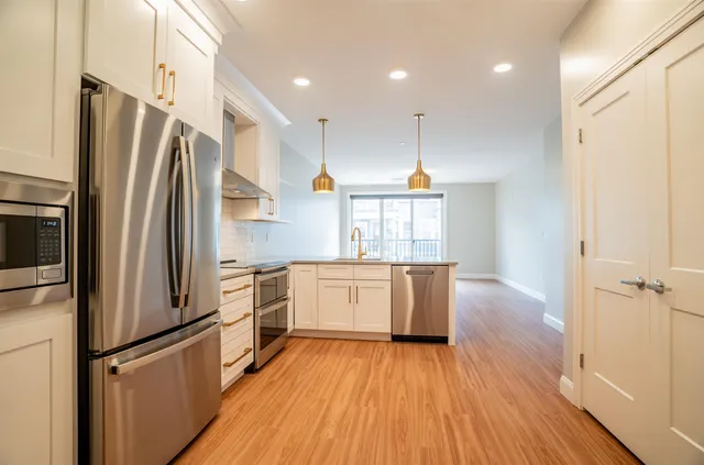 $935,000 | 99 Foundry Place, Unit 103, Portsmouth, NH 03801