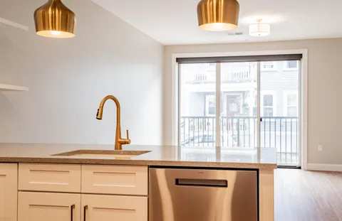 $935,000 | 99 Foundry Place, Unit 103, Portsmouth, NH 03801