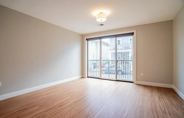 $935,000 | 99 Foundry Place, Unit 103, Portsmouth, NH 03801