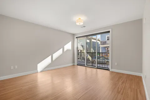 $935,000 | 99 Foundry Place, Unit 103, Portsmouth, NH 03801