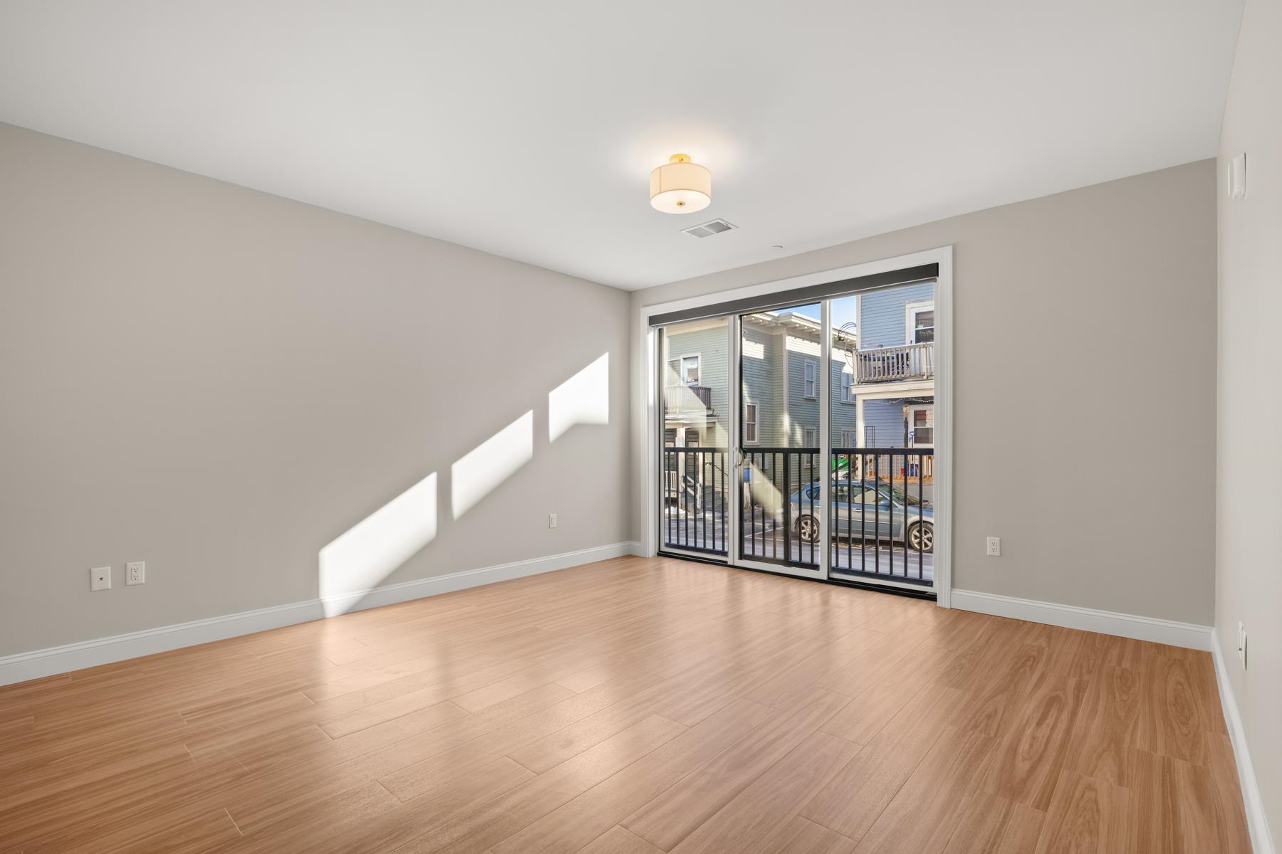 99 Foundry Place, Unit 103 Portsmouth, NH 03801 - Photo 10 of 50