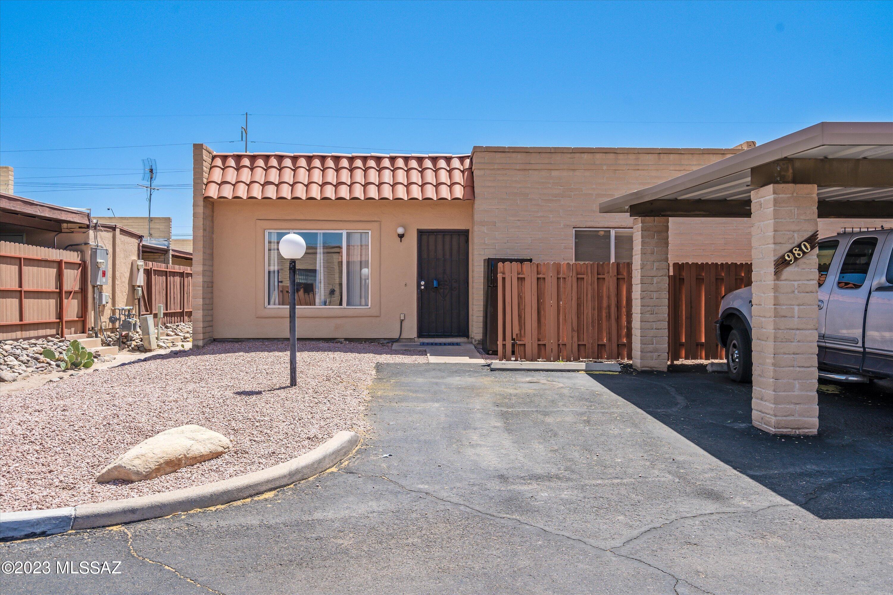 980 South Pantano Road Tucson, AZ 85710 - Photo 3 of 31