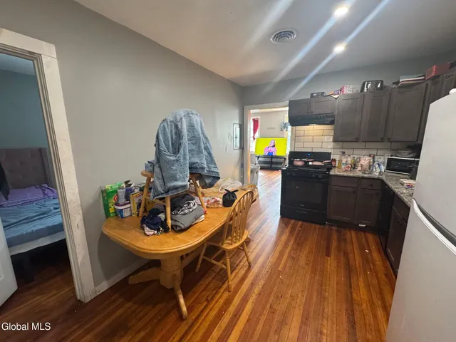 $199,900 | 193 Livingston Avenue, Albany, NY 12210