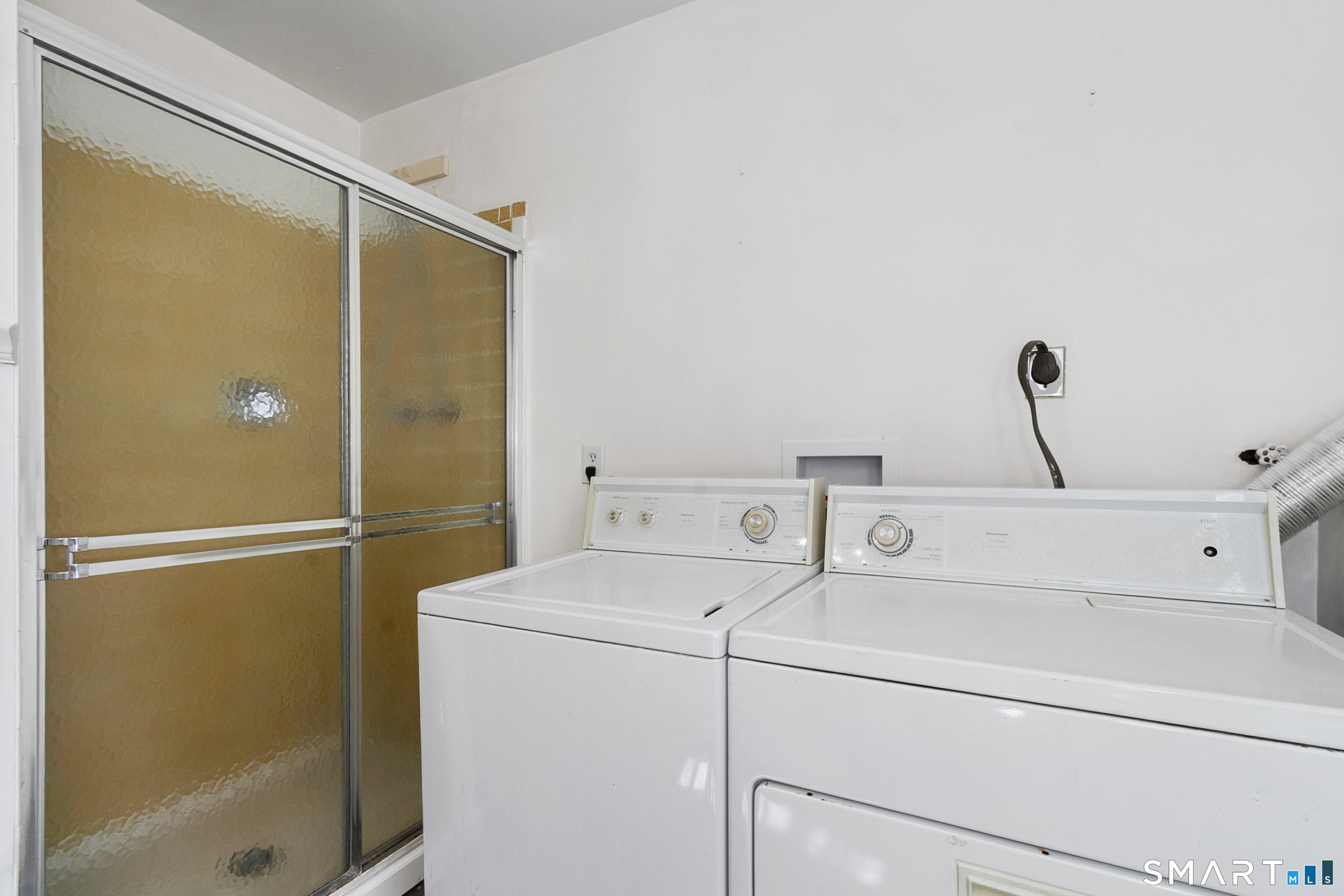 21 Hawley Rd Extension Danbury, CT 06811 - Photo 28 of 34