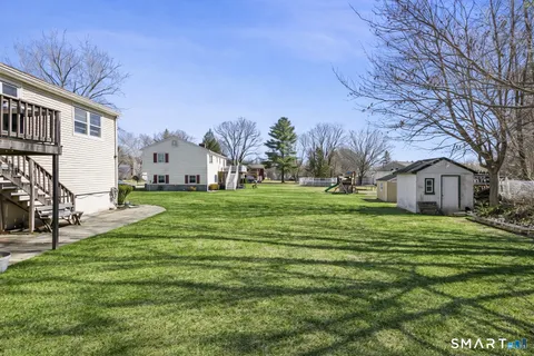 $495,000 | 21 Hawley Rd Extension, Danbury, CT 06811