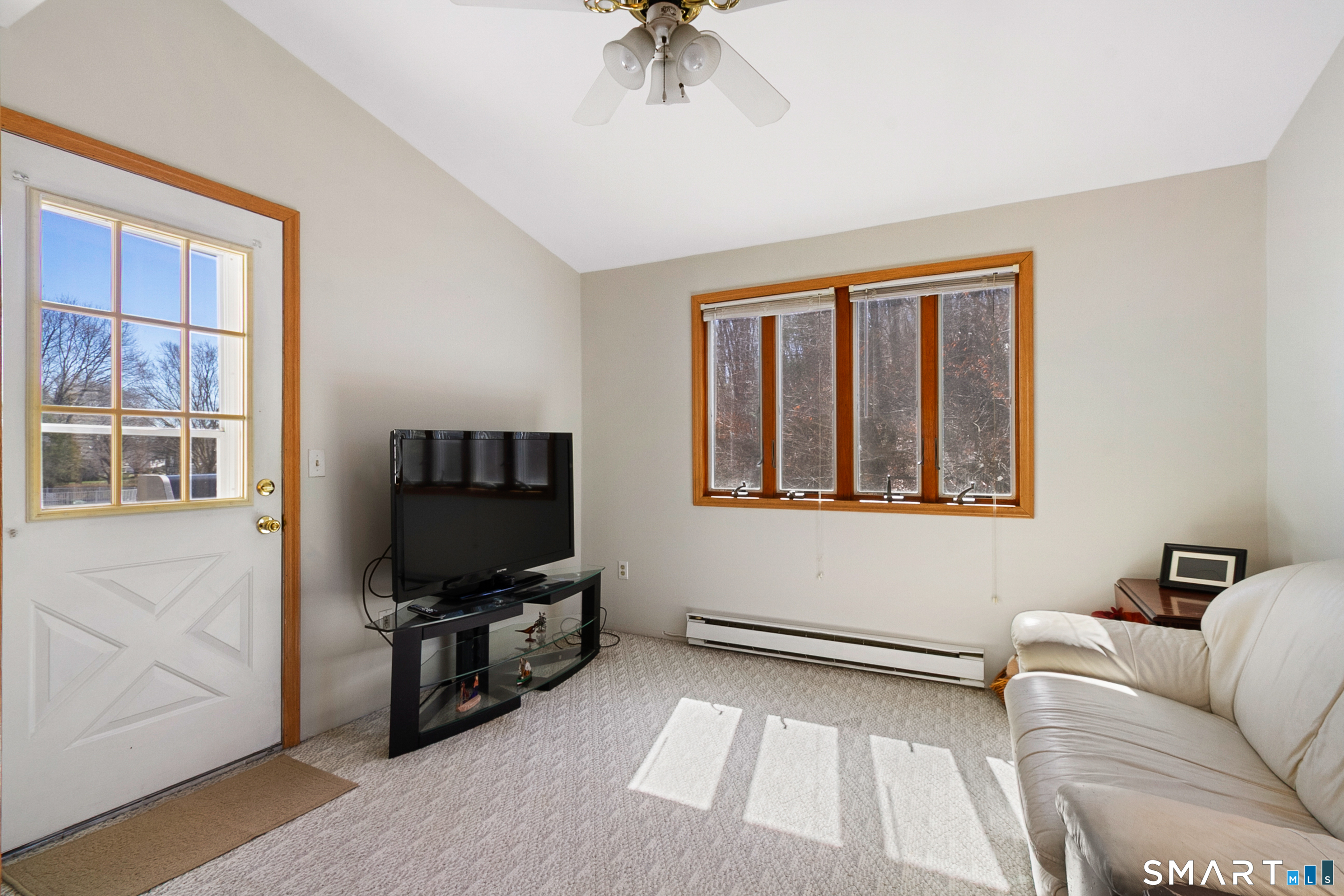 21 Hawley Rd Extension Danbury, CT 06811 - Photo 9 of 34