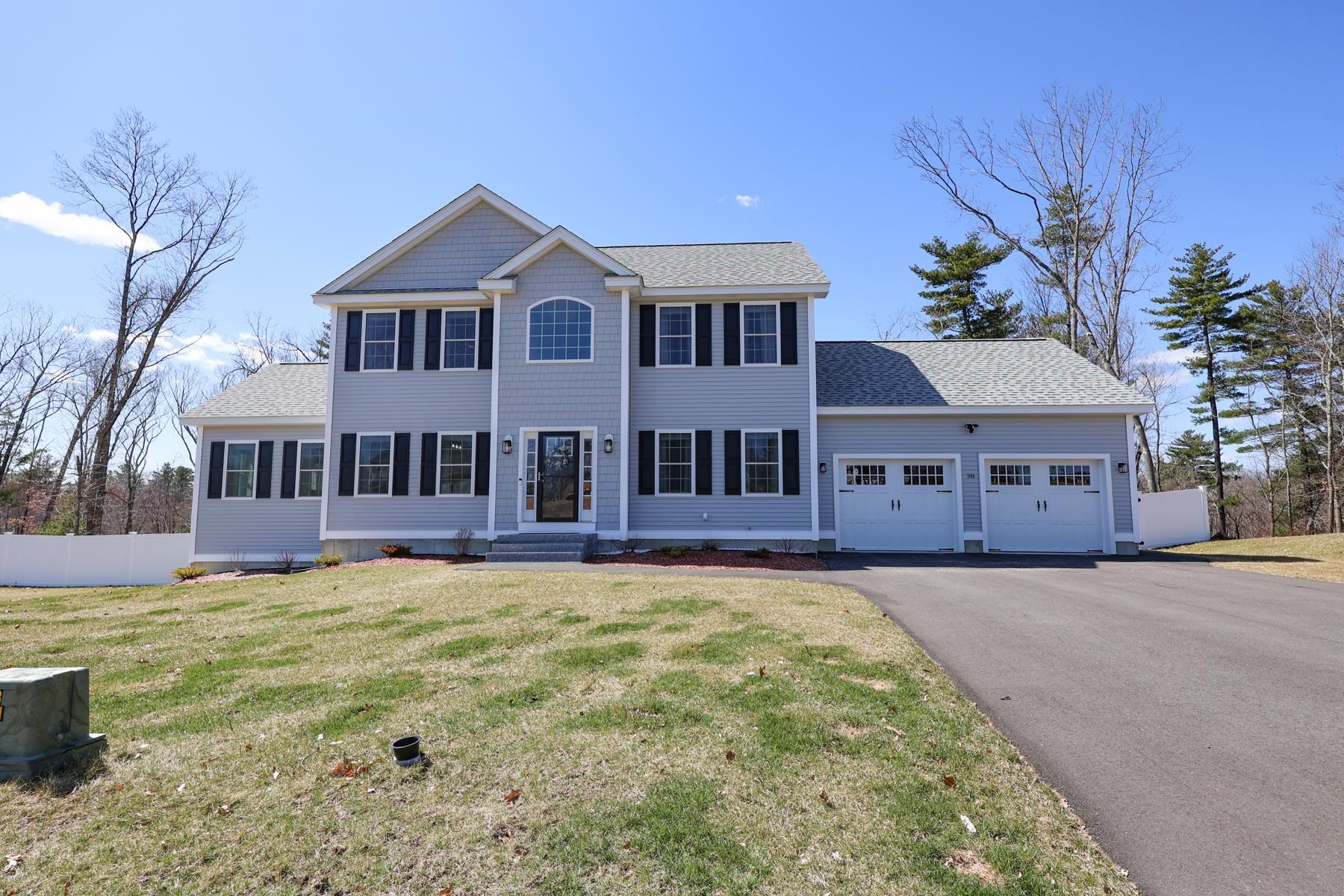 98 Standish Lane Hudson, NH 03051 - Photo 1 of 32