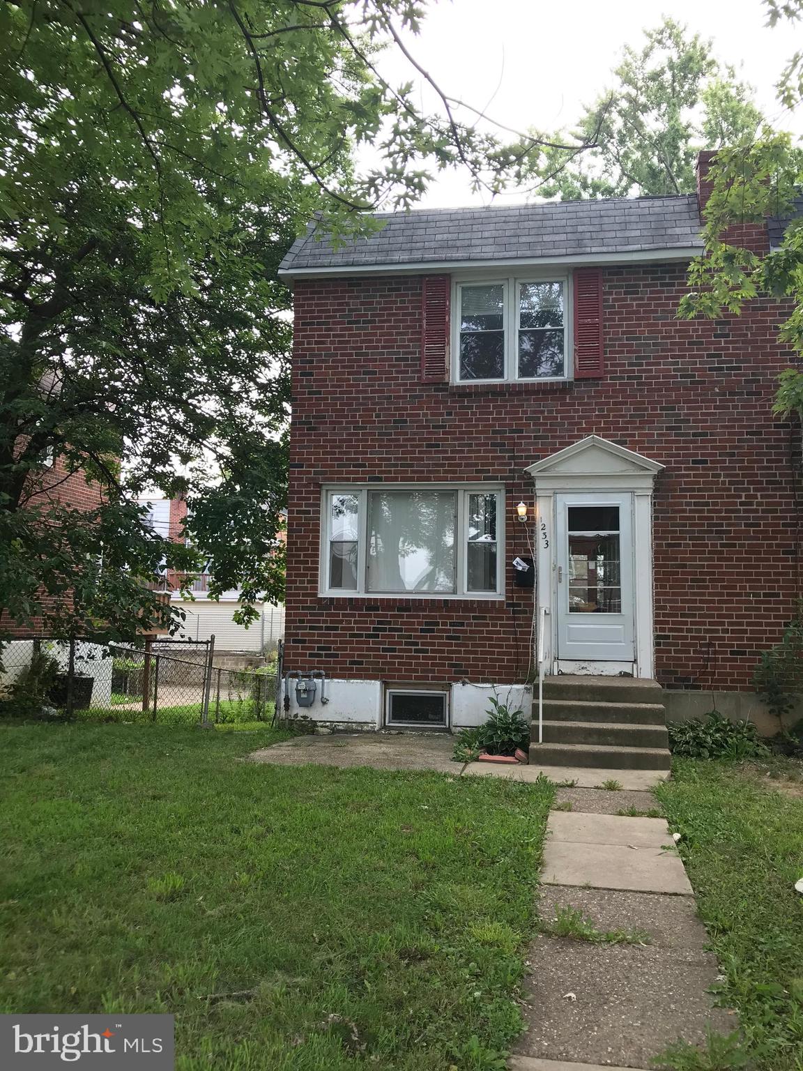 1233 Elson Road Brookhaven, PA 19015 - Photo 2 of 31