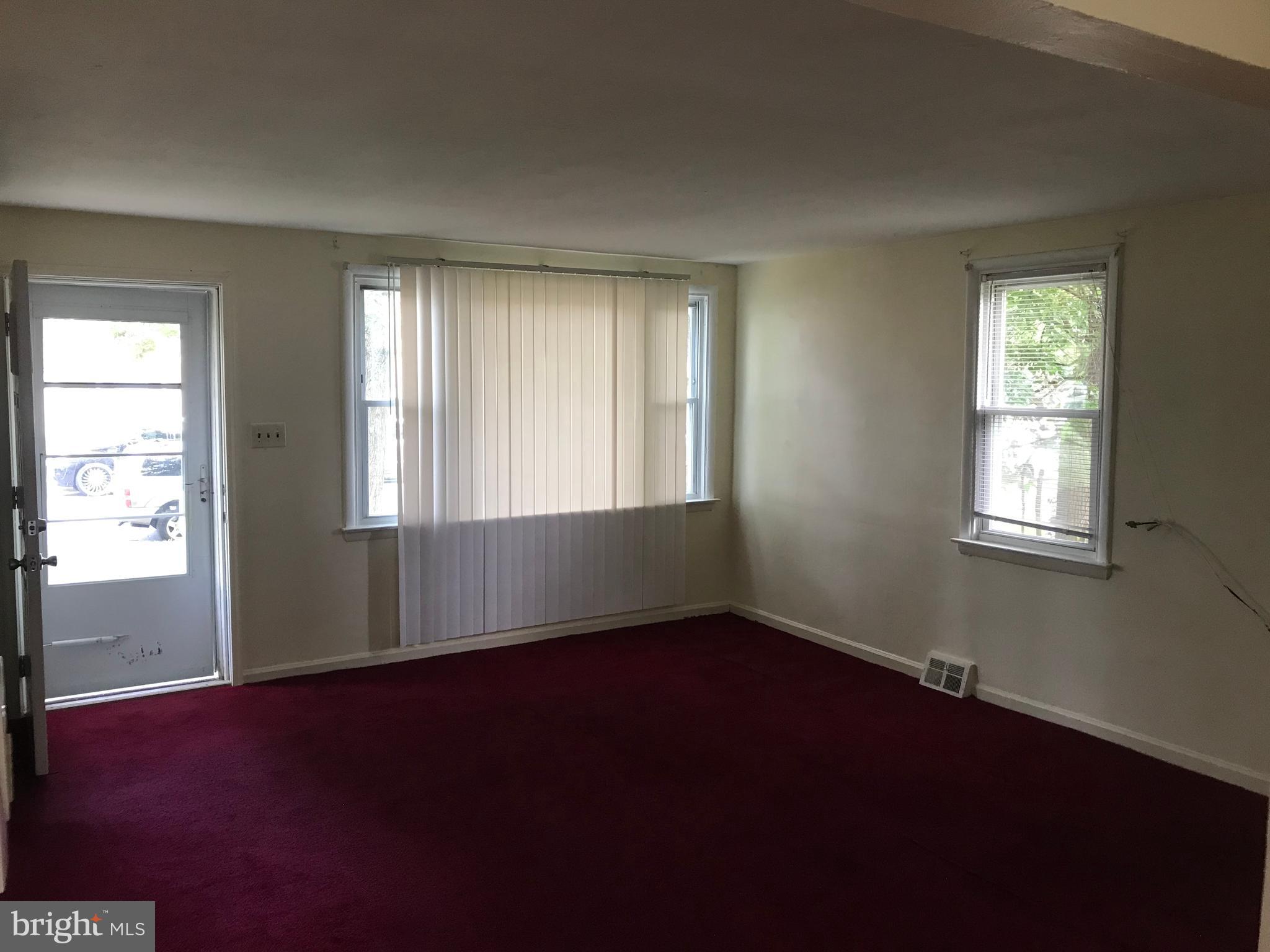 1233 Elson Road Brookhaven, PA 19015 - Photo 8 of 31
