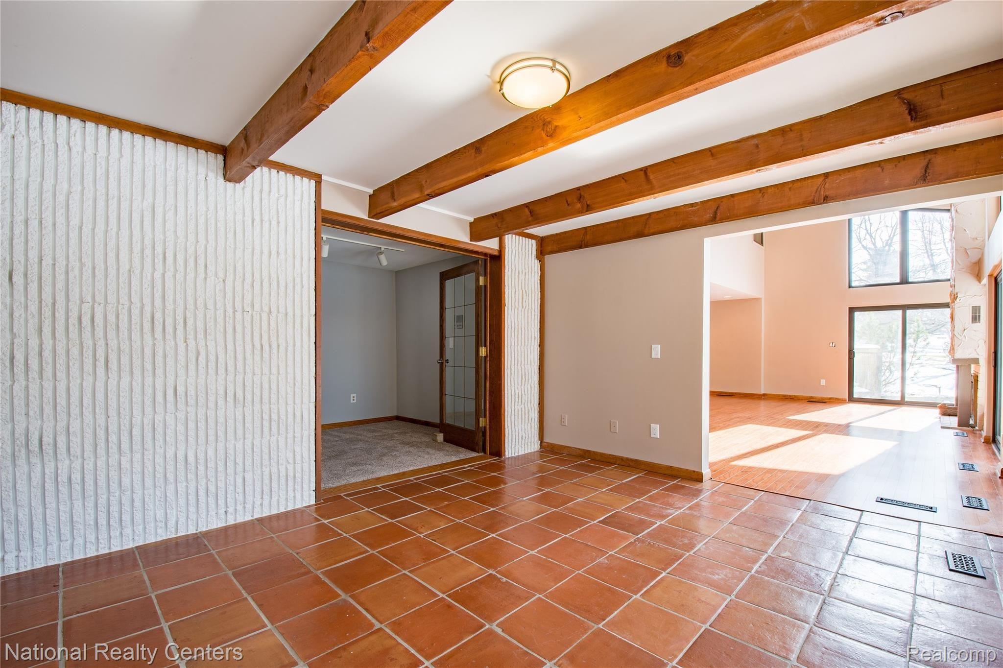 1753 Addaleen Road Highland, MI 48357 - Photo 41 of 41 Wide Open Concept Floor Plan!