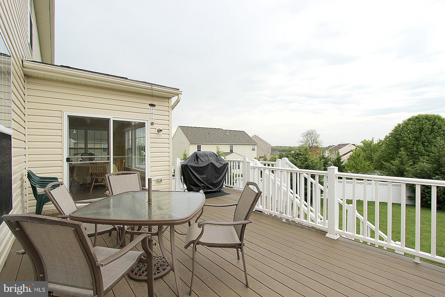 3901 Boatmans Circle Point of Rocks, MD 21777 - Photo 14 of 30 Deck