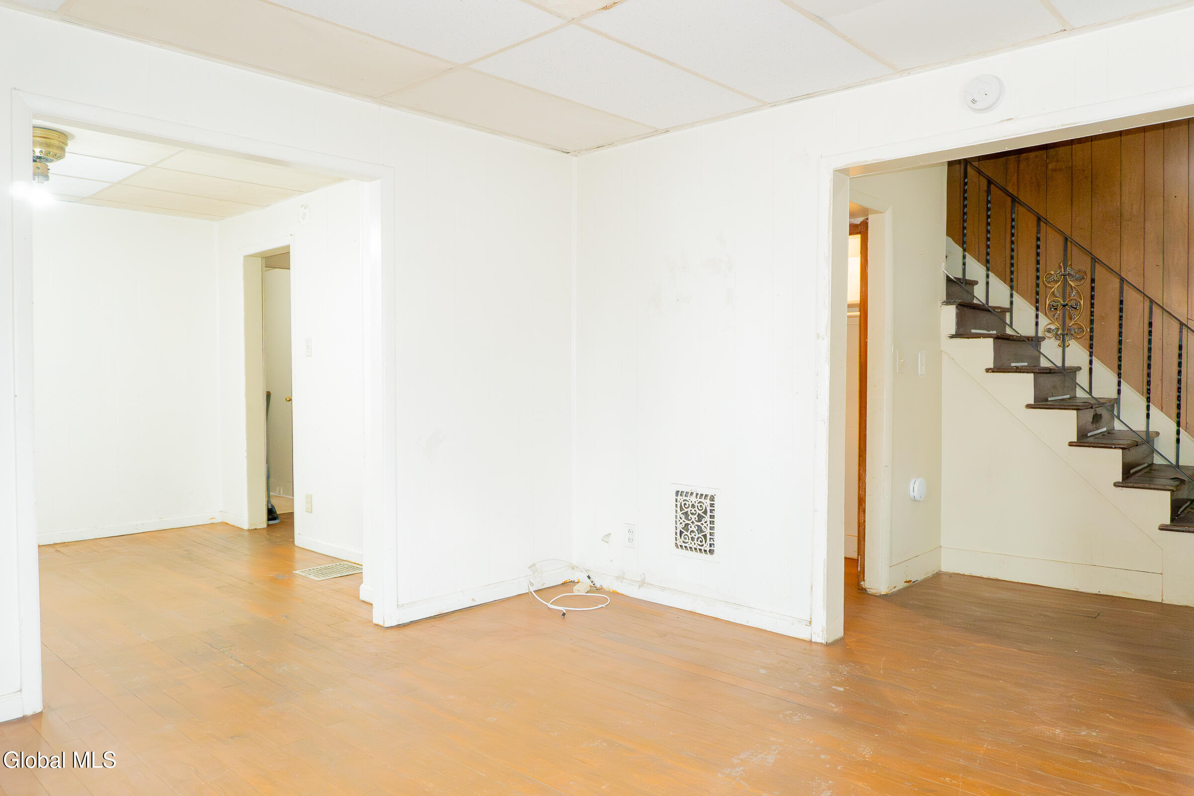 6 Harvard Street Schenectady, NY 12304 - Photo 4 of 24 _DSC2883