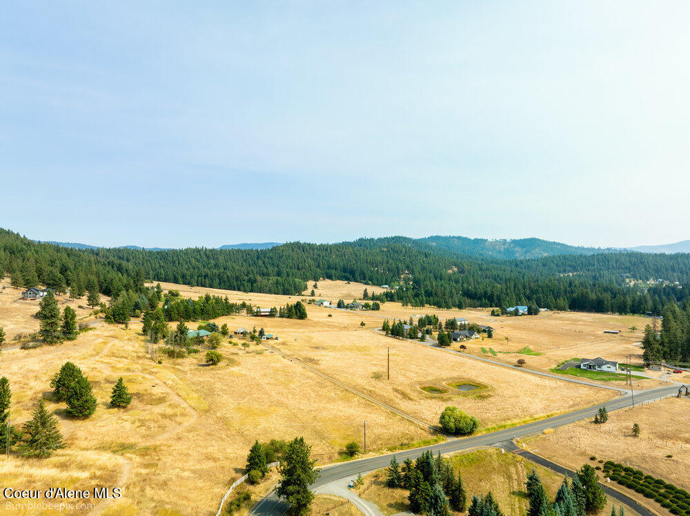 6647 East Mullan Trail Road Coeur D'Alene, ID 83814 - Photo 6 of 44 006_bb193366-6_944