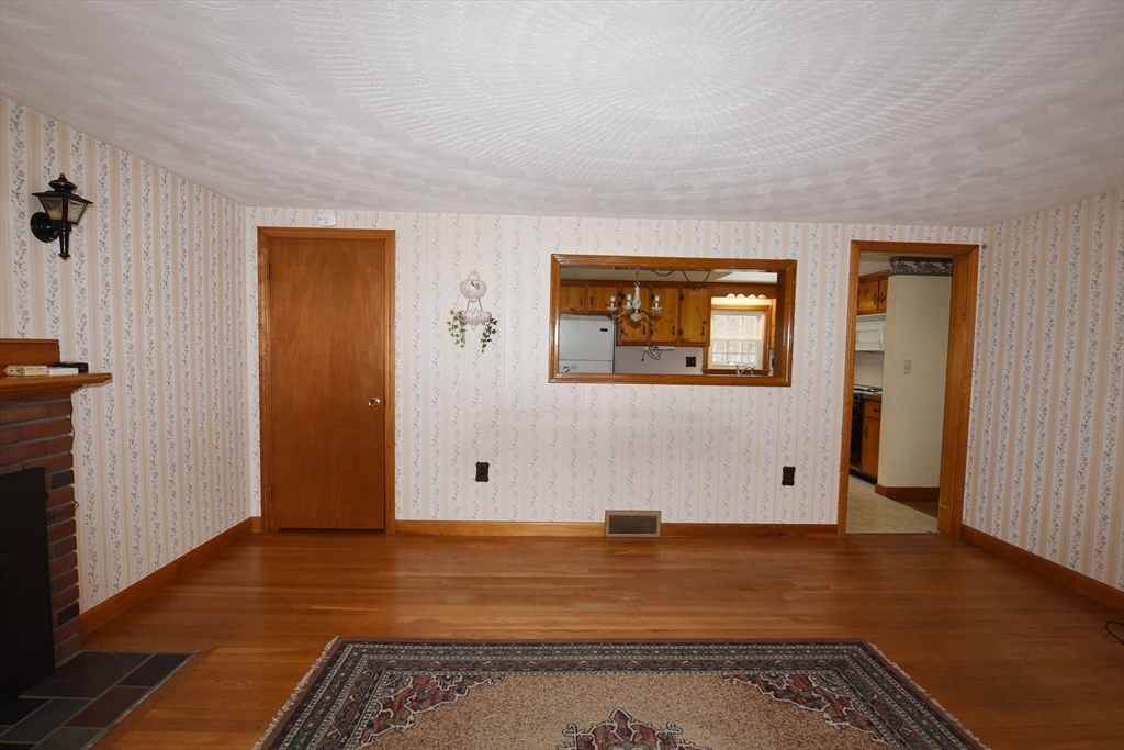 365 Broadway Hanover, MA 02339 - Photo 15 of 37