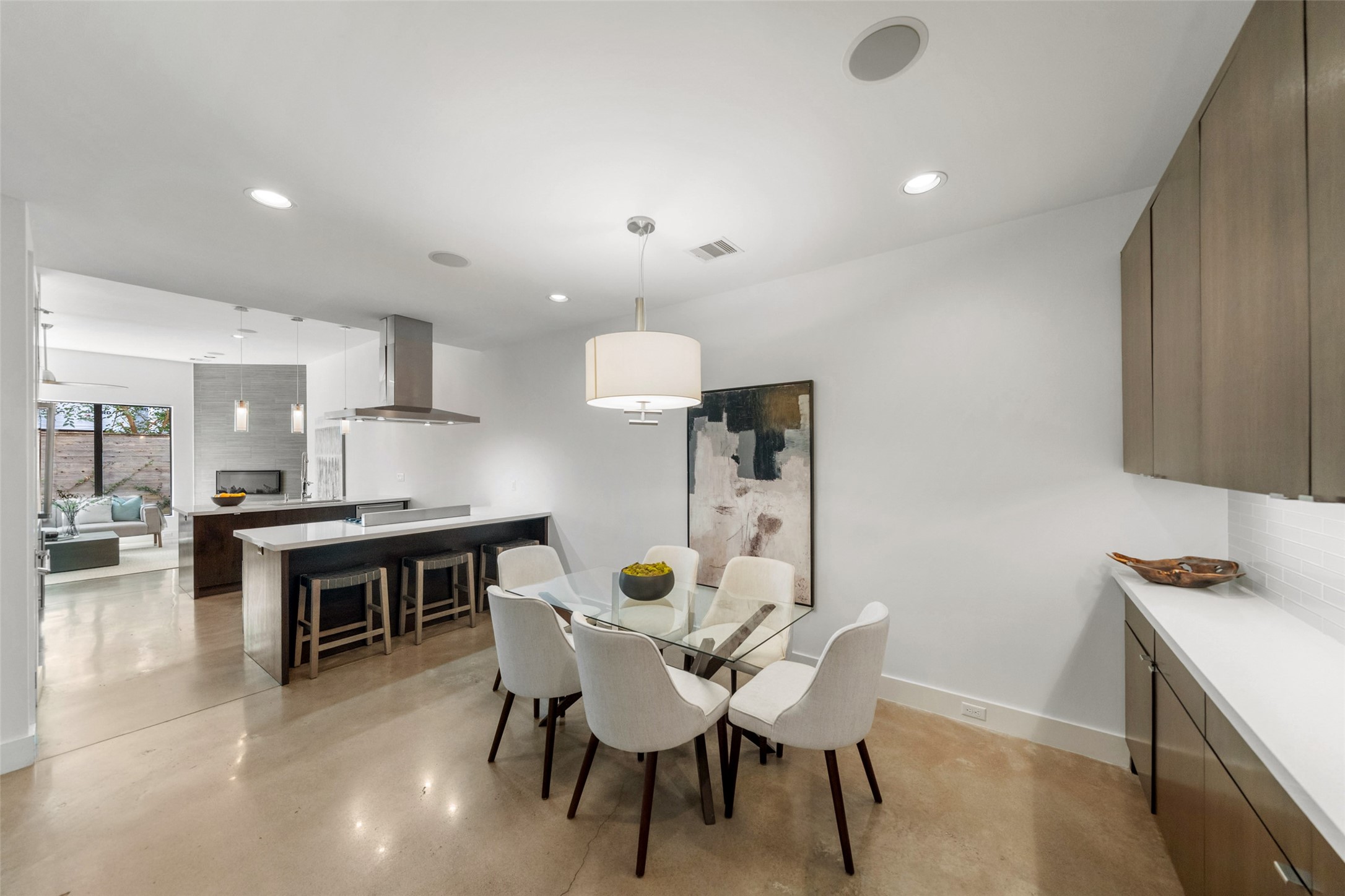 316 Birdsall Street Houston, TX 77007 - Photo 11 of 30 a dining room with furniture and window